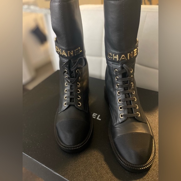 Chanel lace up combat boots 36.5 - Picture 2 of 8